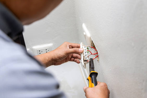 Best Affordable Emergency Electrician  in Hidden Valley Lake, CA